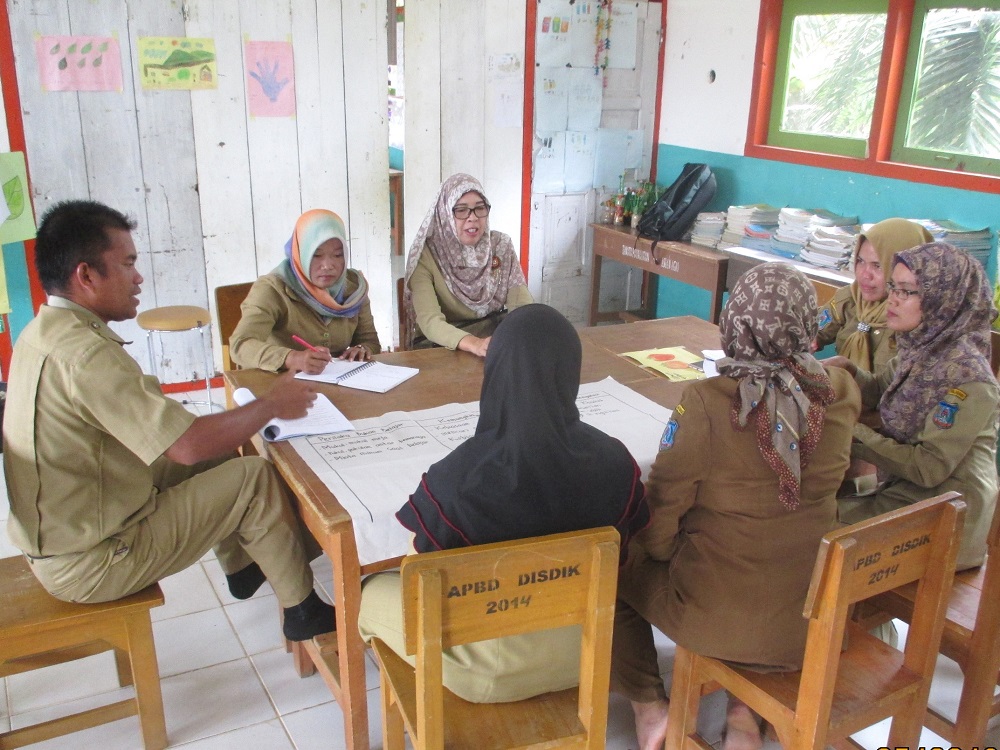 Tanoto Foundation’s Pelita Guru Mandiri Fosters Teachers’ Creativity
