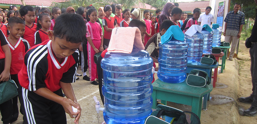 SDN 12/I Terusan Jambi, Model for School with Health Initiatives