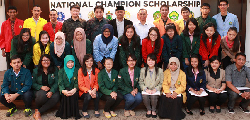 Tanoto Foundation Provides 236 Scholarships to University Students This Year