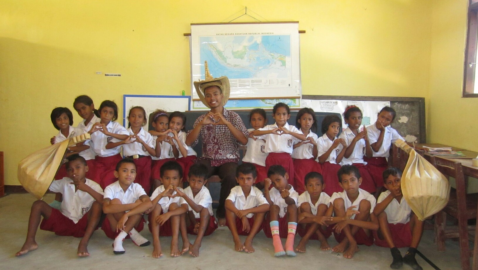 Iwan Budi Santoso, Turning on Pelita Pendidikan on Rote Island