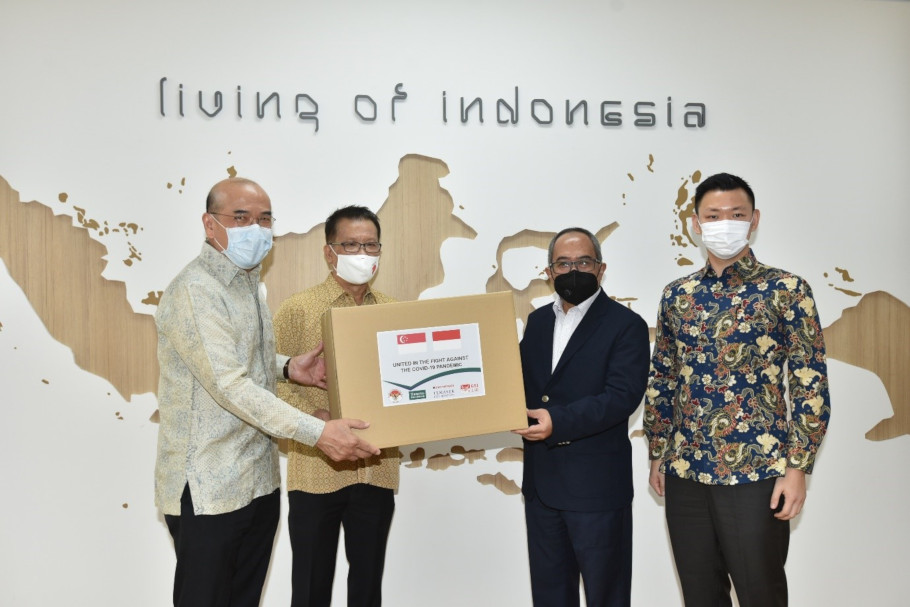Tanoto Foundation and Temasek Foundation Conclude Symbolic Handover of Joint Donation to GSI Lab at Indonesian Embassy in Singapore
